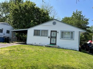 132 McAlpine Dr, Saint Louis, MO
