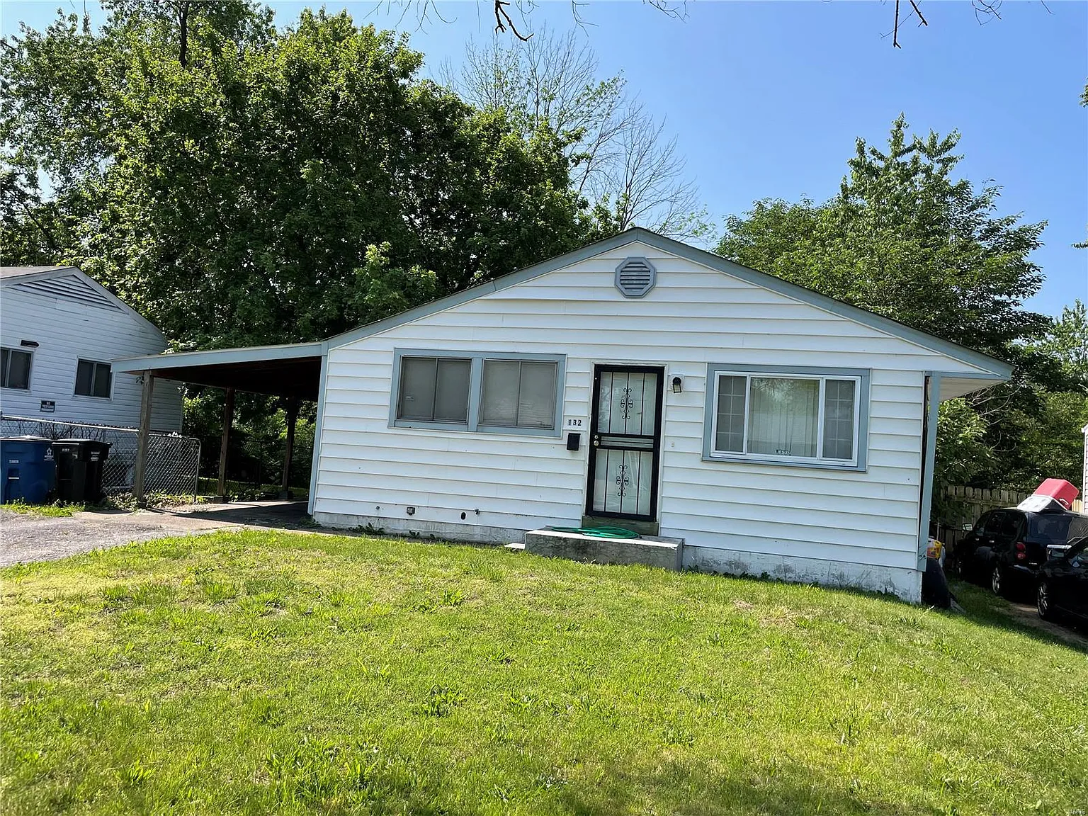 132 McAlpine Dr photo 1