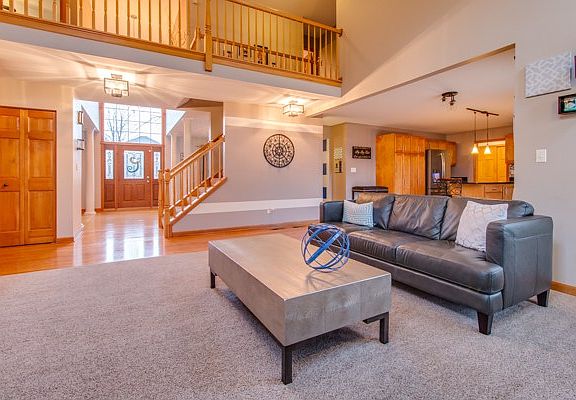 5th image of 5015 Saint Andrews Dr