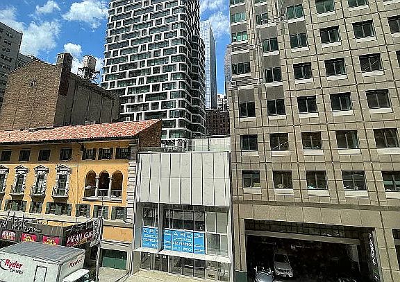 4th image of 236 W 52nd St APT C4