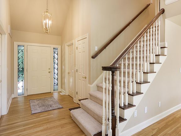 5th image of 6542 Quarry Ln