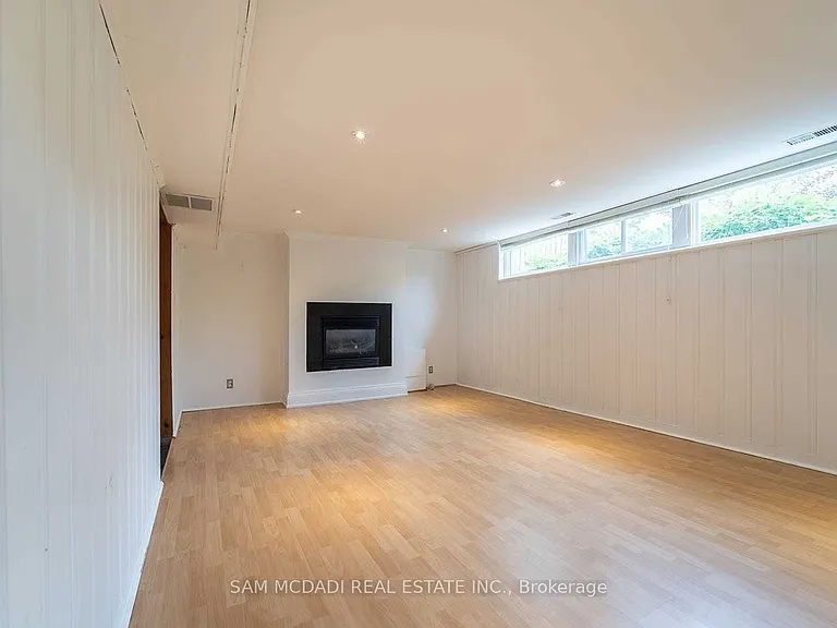 2588 Lundigan Dr #BASEMENT — Photo 6