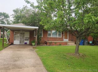 8933 E Marshall Pl, Tulsa, OK 74115