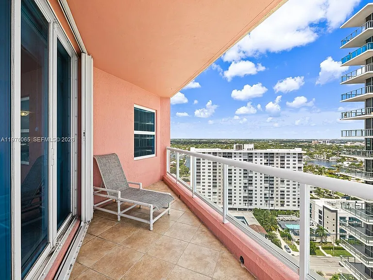 2110 N Ocean Blvd #21B — Photo 9