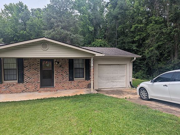 2nd image of 209 Evans Dr