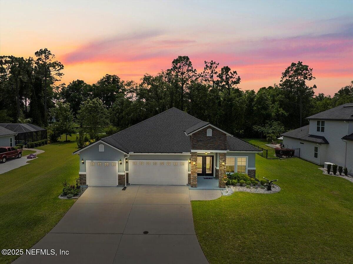 3521 GRAND VICTORIA Court