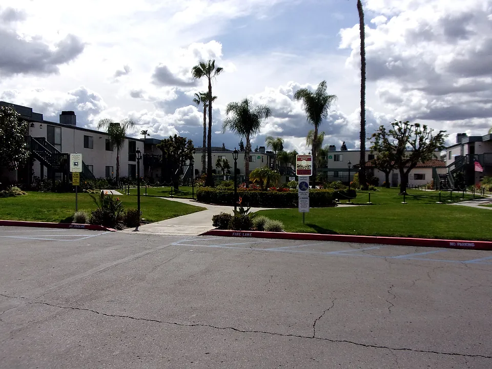Woodside Apartments