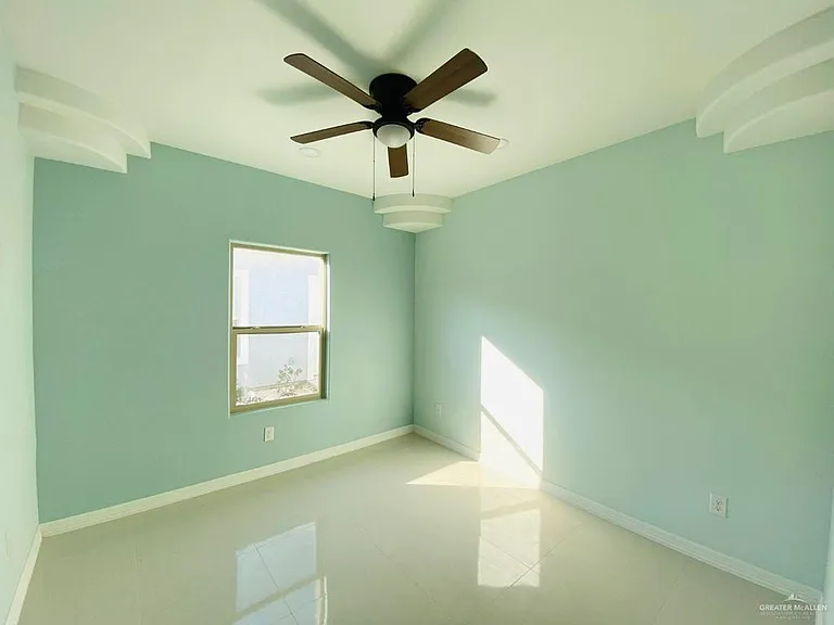 208 W Rutherford Ave #2 — Photo 14