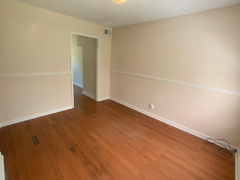 1684 Valley Ave — Photo 22