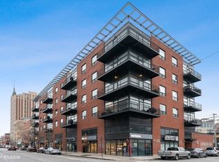 2045 W Concord Pl APT 306, Chicago, IL 60647