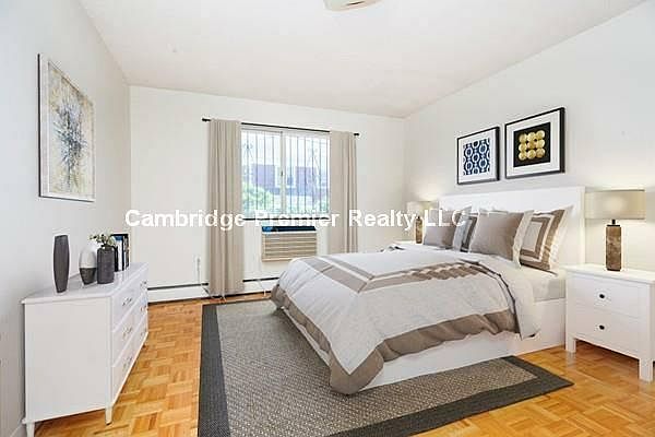 2nd image of 287 Harvard St #10