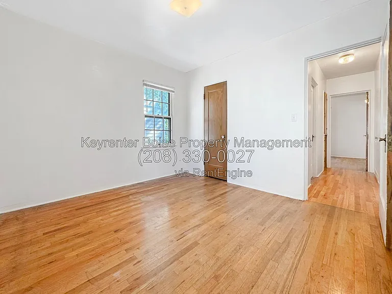1203 N 8th St — Photo 11