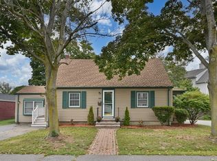 128 Collins St, Danvers, MA 01923