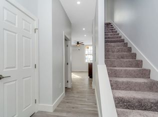 116 Fletcher St #7, Lowell, MA 01854
