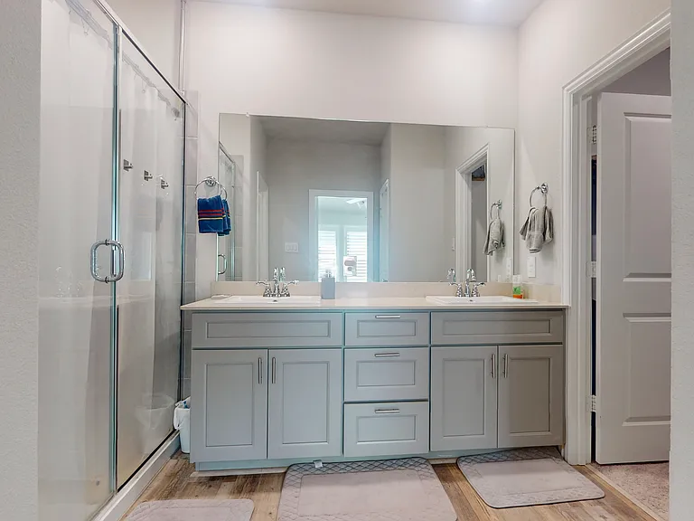 3111 Northpoint Dr — Photo 5