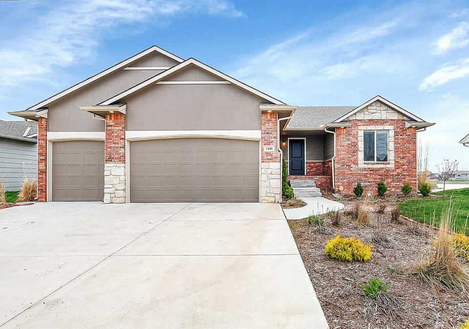 1st image of 1446 N Aster St