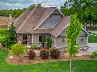 2367 Hearthstone Cir SW, Altoona, IA 50009