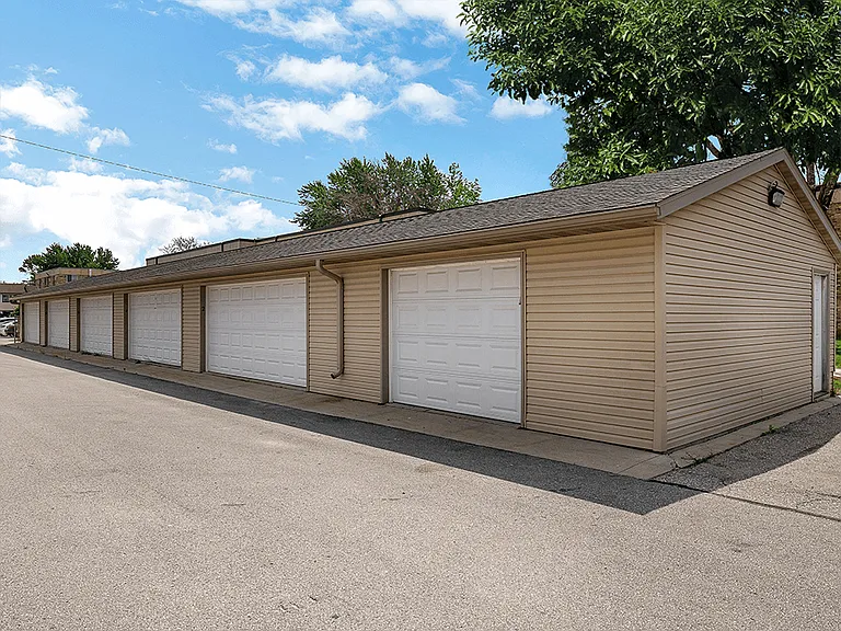 We Have Garages!