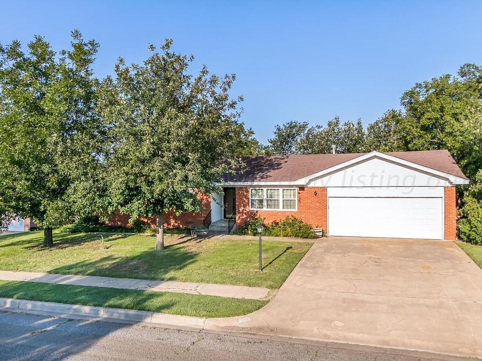 1st image of 2223 Chestnut Dr