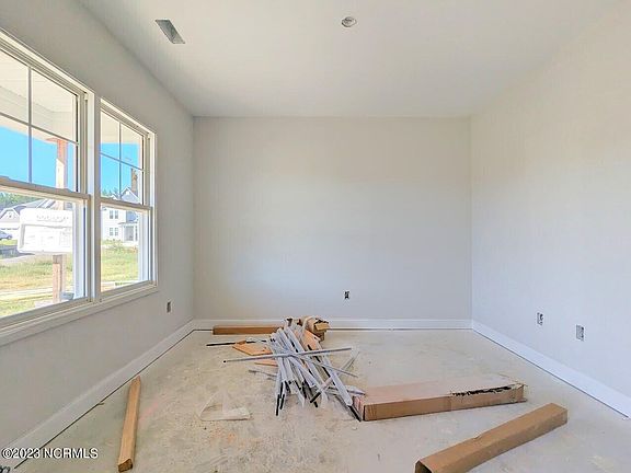 3rd image of 396 Leach Creek Drive