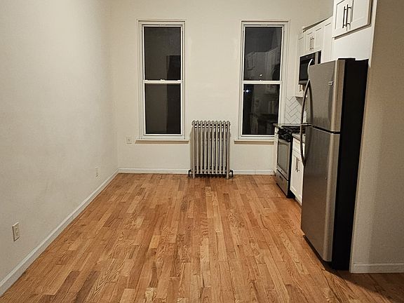 3rd image of 417 36th St Floor 2