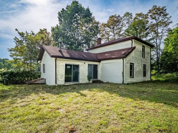 10484 Pleasant Valley Rd, Frazeysburg, OH 43822