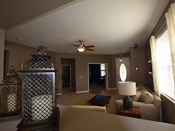 5th image of 10402 Stratford Pointe Ave