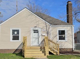 207 Taft Pl, Gary, IN 46404