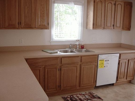 4th image of 2404 S Bumby Ave