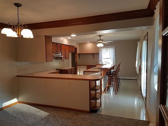 3rd image of 7224 Parkwood Ave