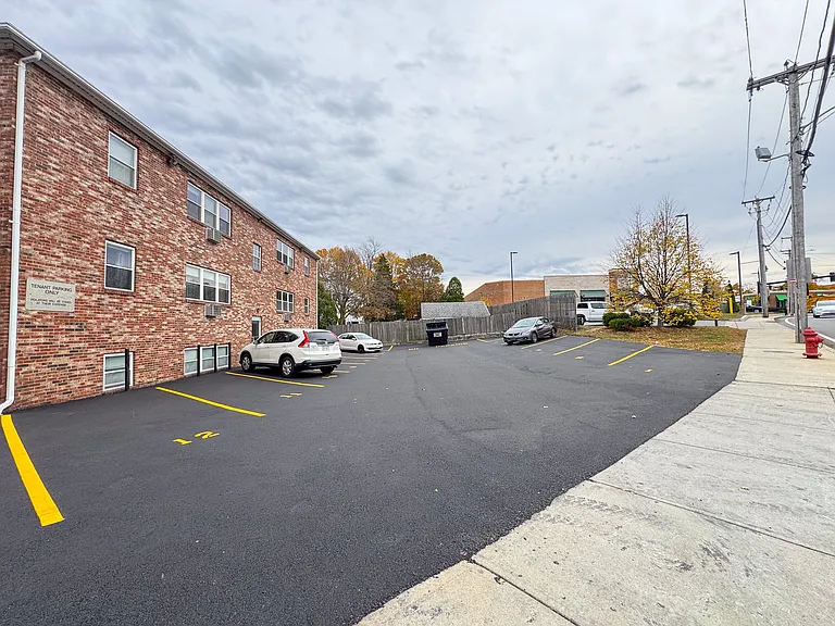 11 Hodges Ave #10 — Photo 16