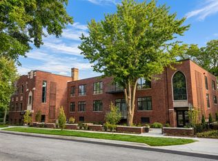 125 S Vine St #1, Hinsdale, IL 60521