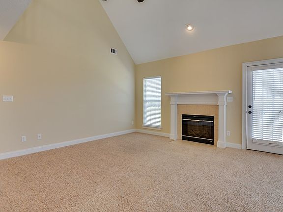 4th image of 1628 Sweet Meadow Ln