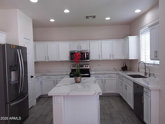 3rd image of 3932 E MORELOS Street