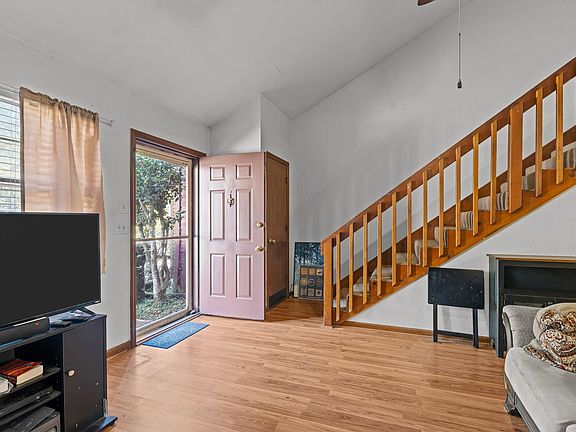 5th image of 2331 Tina Dr