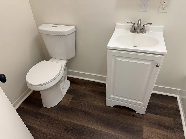 147 Locust St #1 — Photo 12