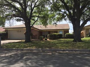 3417 Meadowmoor St, Fort Worth, TX 76133