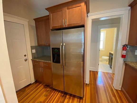 3rd image of 44 Mechanic St #2