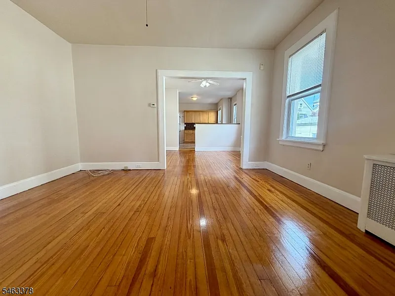 2 bed, 1.0 bath, $2,500 — Photo 4