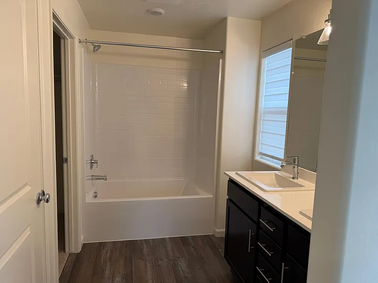 663 Skyler Ln — Photo 18