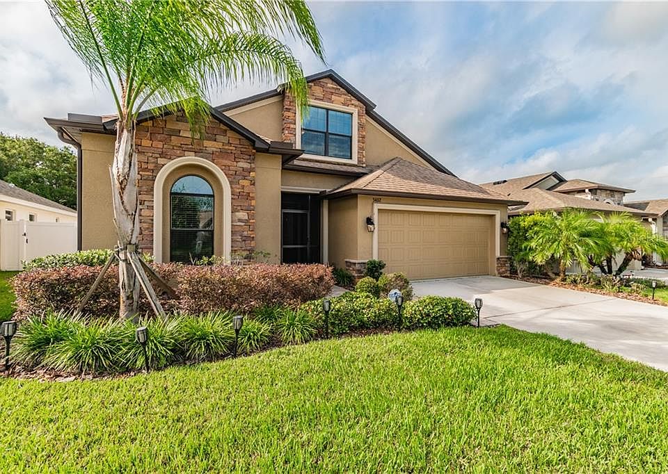 1st image of 34012 Pickford Ct