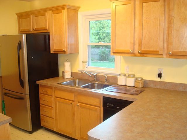 2nd image of 4807 Ulrich Rd