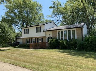 1359 E Anderson Dr, Palatine, IL 60074