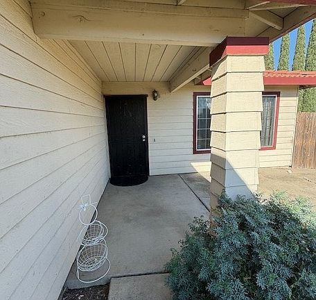 2nd image of 2169 Erica Pl
