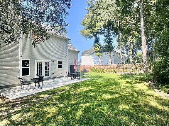 3rd image of 94 Blairmore Dr