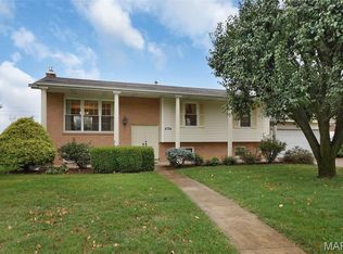 4724 Tarlton Dr, Saint Louis, MO 63128