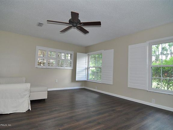 3rd image of 28 Coquina Ave