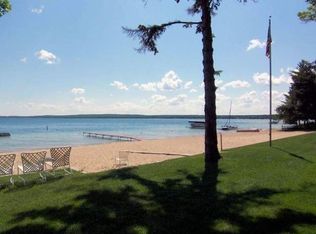 128 Flagpoint Ave #5-B, Roscommon, MI 48653
