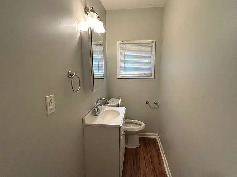 2814 Holiday Dr SW — Photo 4
