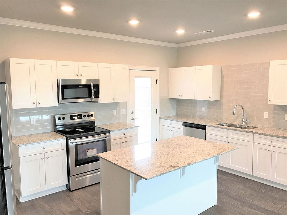 B3 (1-car) Kitchen
